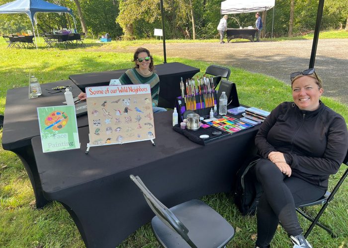 Face-Painting-Station